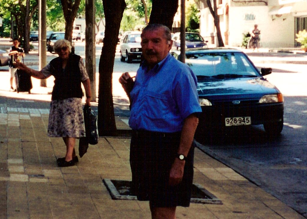 1998 Dic 15 - Tatata Mamina Raquel Valentina y Nico en Montevideo